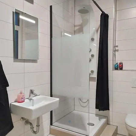 Andris شتوتغارت